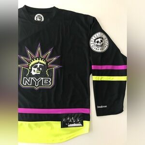Size Large